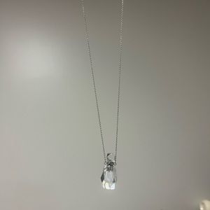 Silver perfume holder chain necklace